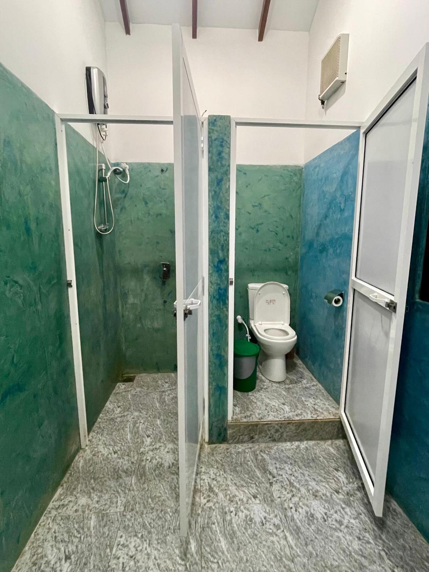 סיגירייה Roy'S Villa מראה חיצוני תמונה